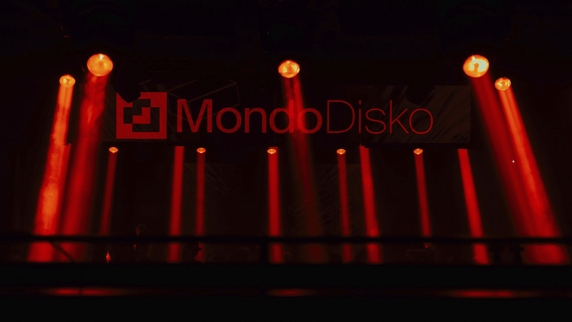 Cabina del DJ de Mondo Disko